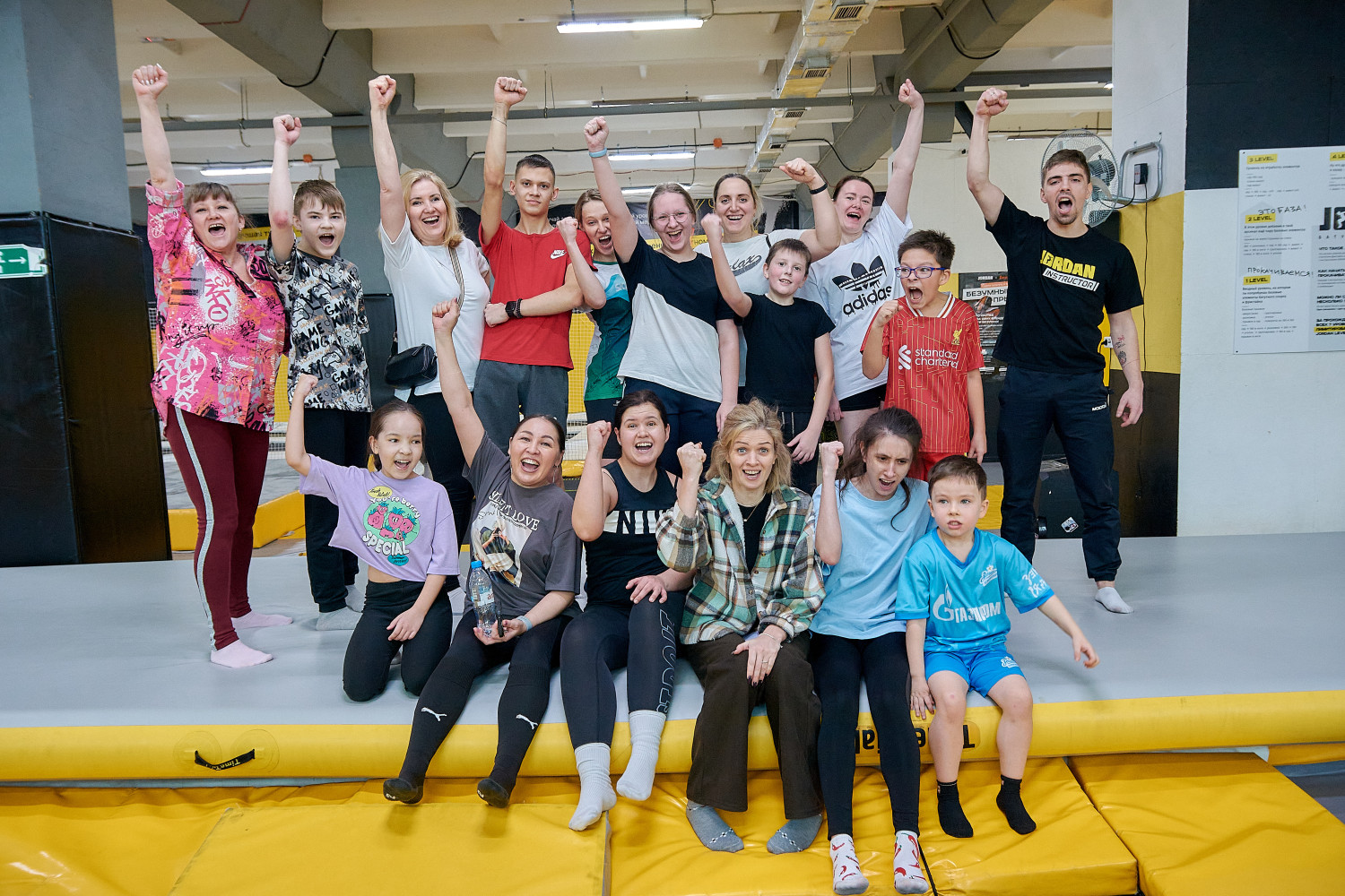 Наши в городе